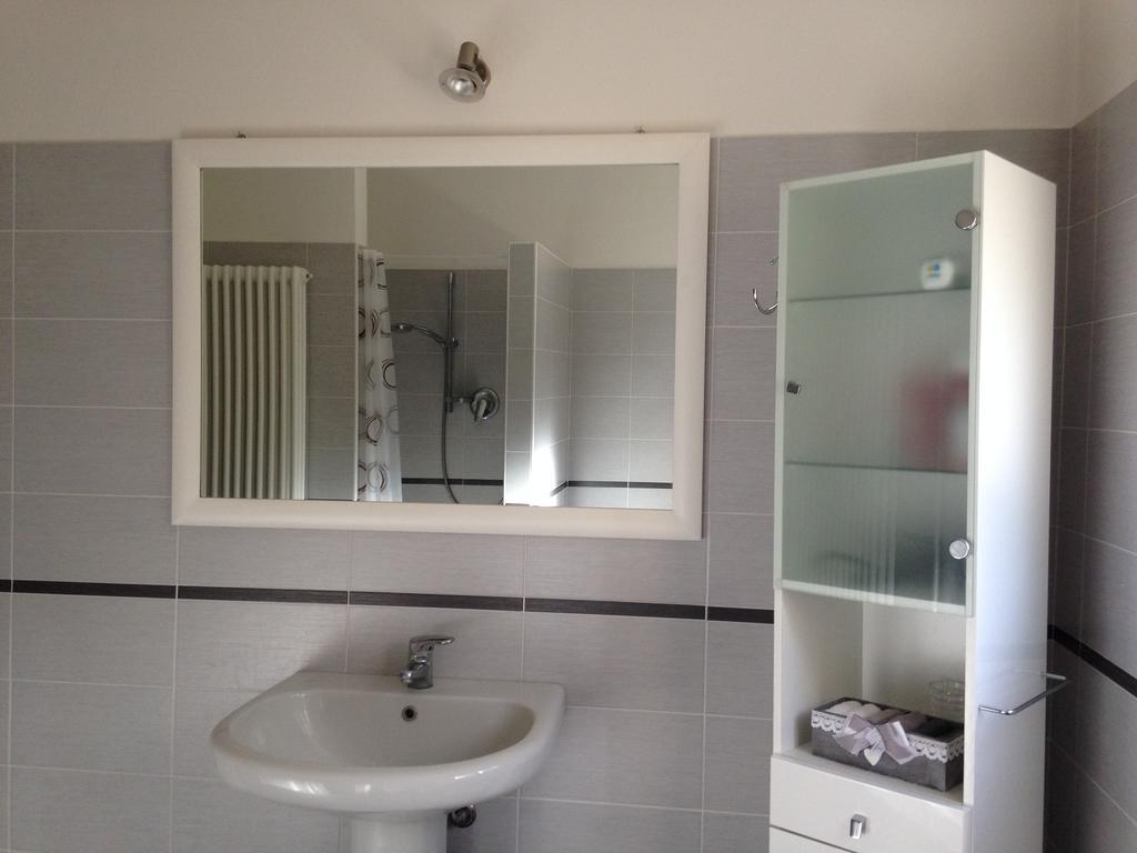 Affittacamere Le Rose Imola Exterior photo